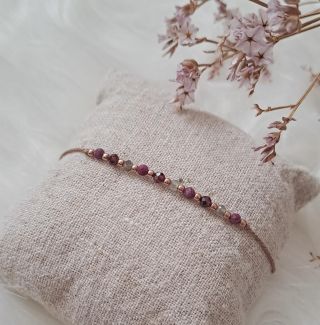 NOVINKA! KRÁLOVNA je tady! 👑 Náramek pro ženu, která zná svou sílu. 💪 Královna je symbolem odvahy, intuice a lásky k sobě....